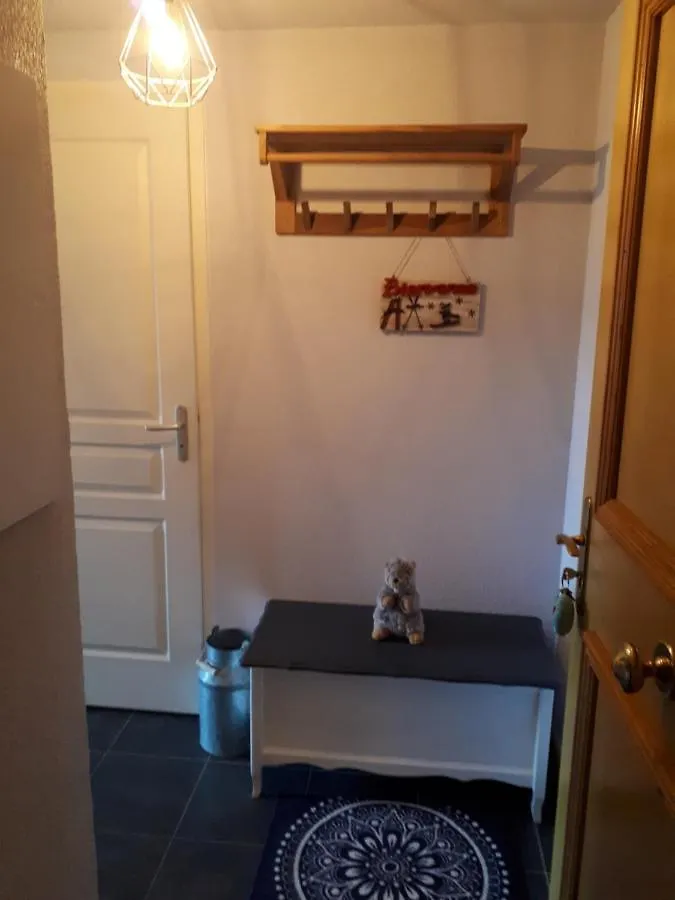 Vue Magnifique: Duplex Ski Retreat with Garage and Wi-Fi Saint-Gervais-les-Bains 0*,  France